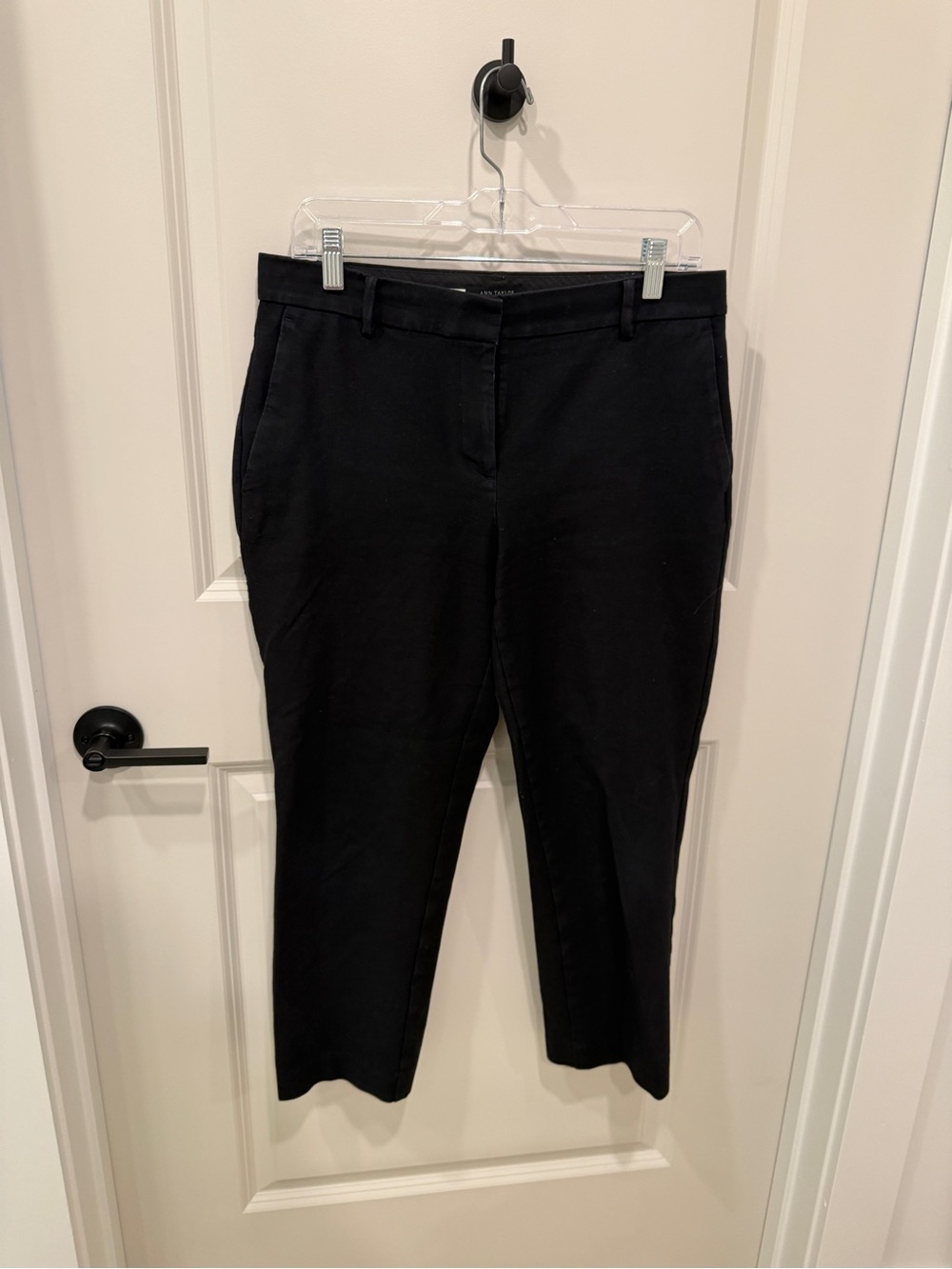 Ann Taylor Black Cropped Straight-Leg Pants